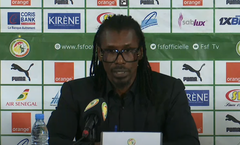 Conférence de presse de Aliou CISSE